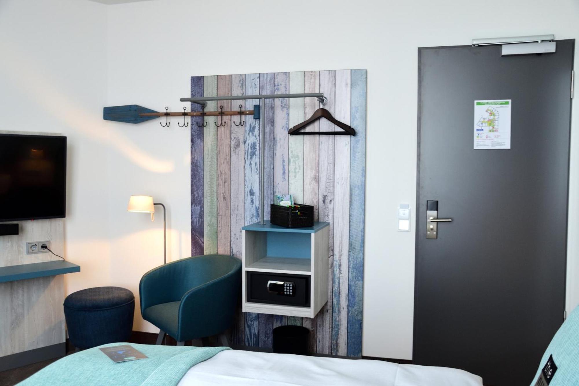Holiday Inn - The Niu, Rig Luebeck By Ihg Exterior photo